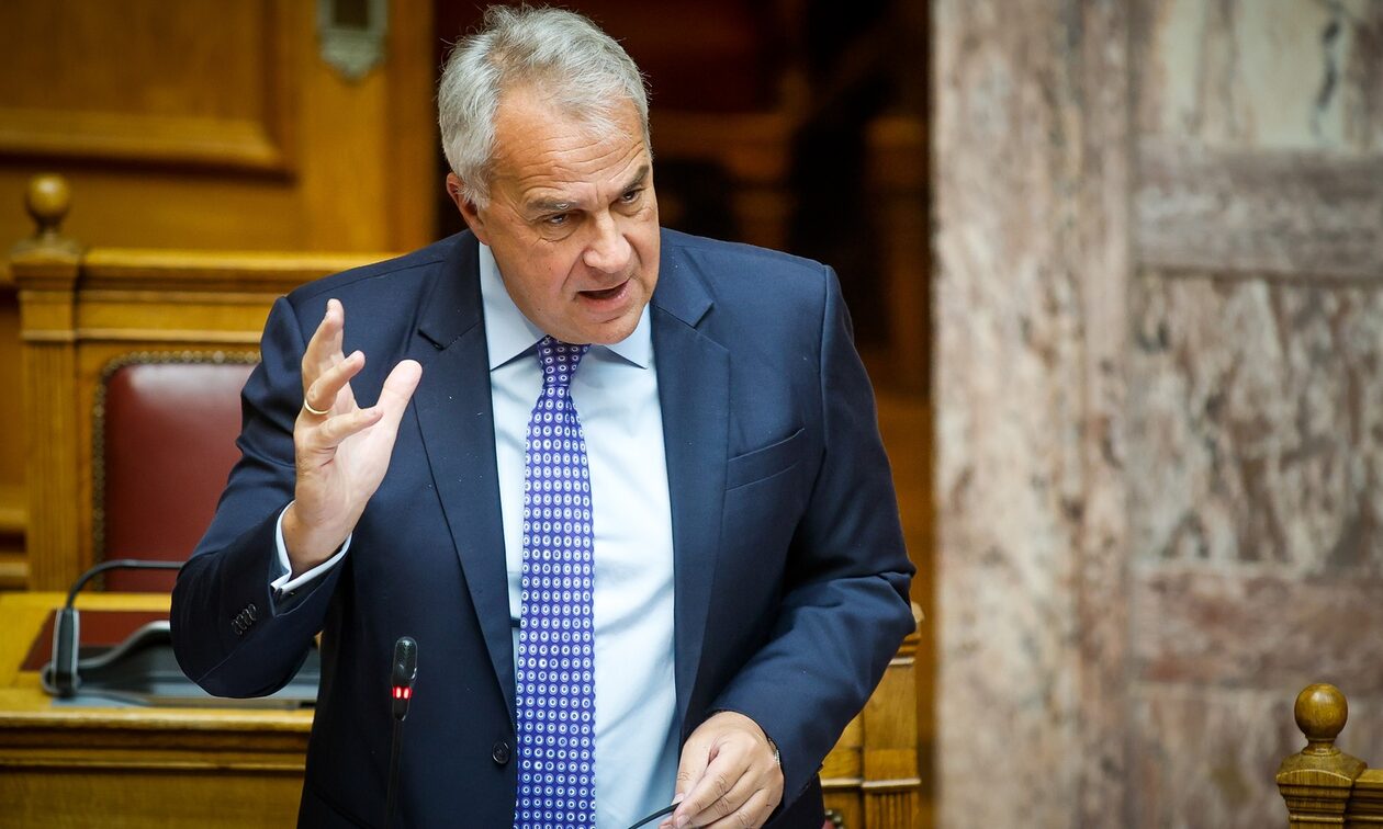 Βορίδης: «Ο Άγνωστος Στρατιώτης είναι μνημείο για τους Έλληνες οτιδήποτε άλλο δεν έχει θέση εκεί»