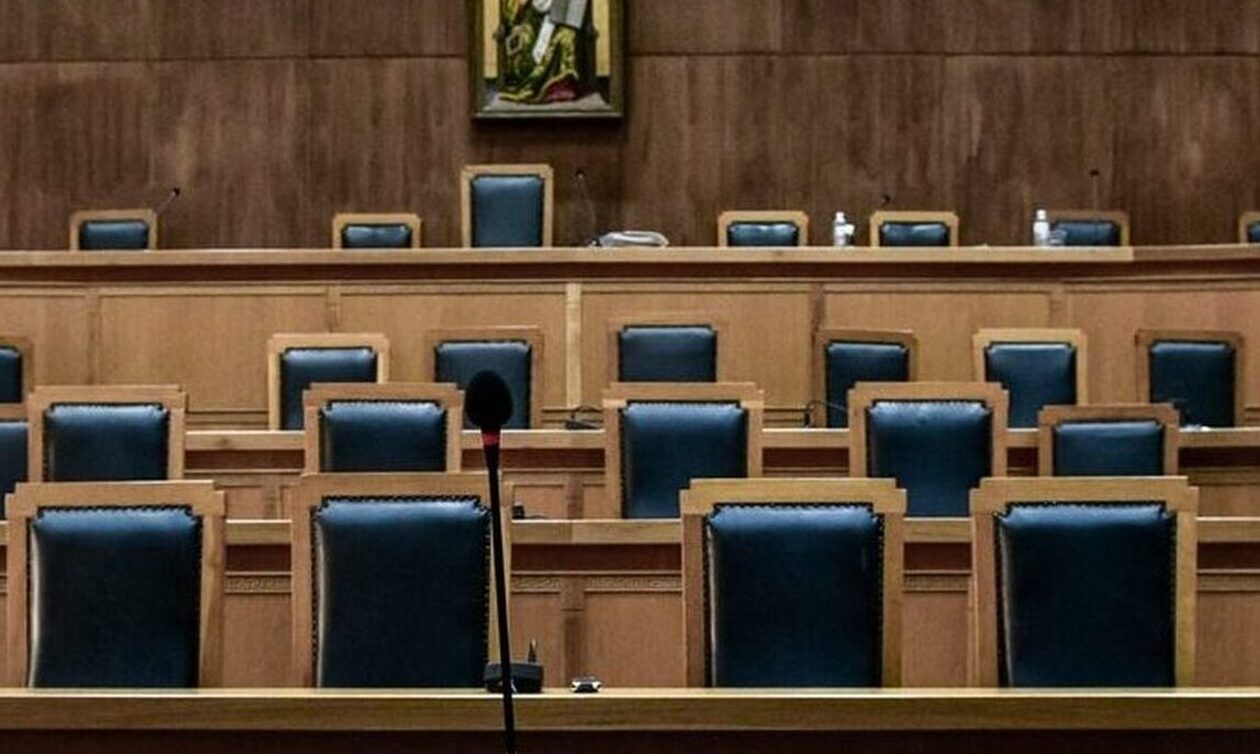 Δικηγορικός Σύλλογος Ελλάδος – Τέμπη: Η Εισαγγελέως του Αρείου Πάγου προέβη σε δημόσια προτροπή