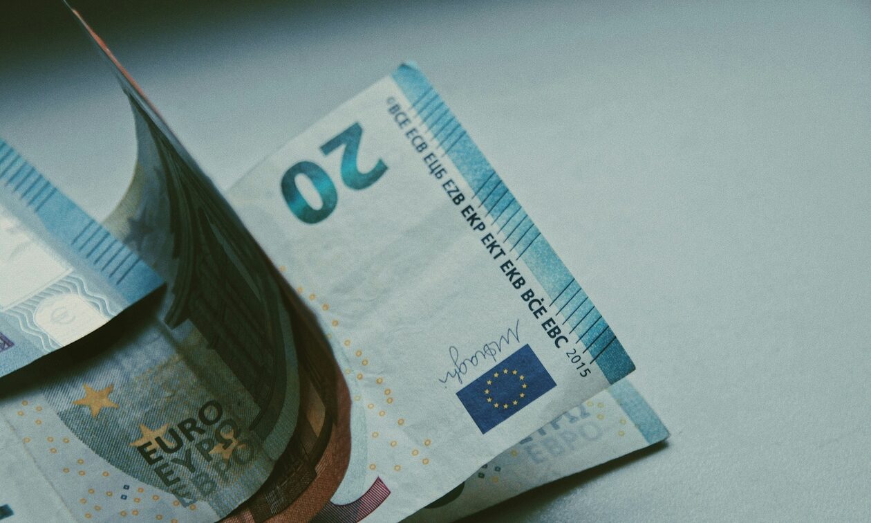 Τράπεζες: Προσοχή στις συναλλαγές στο τέλος Μαρτίου – Τι θα γίνει με τις μισθοδοσίες