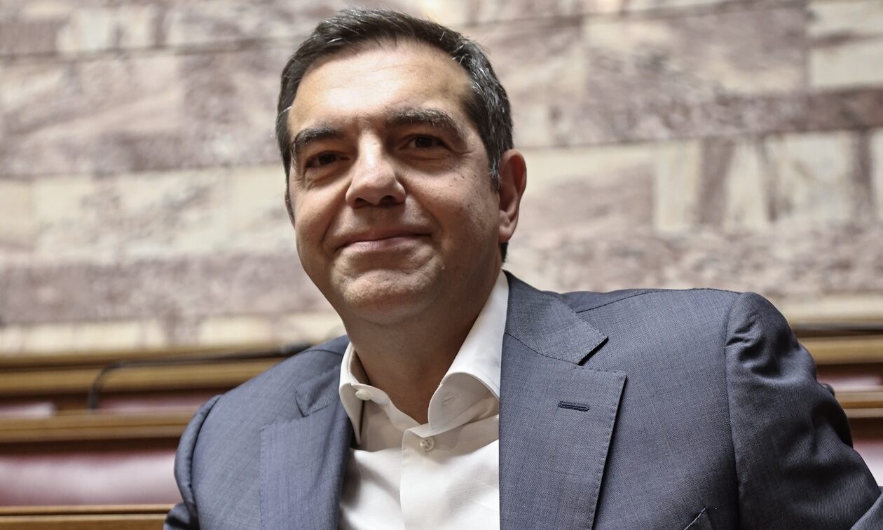 LIVE η τοποθέτηση του Αλέξη Τσίπρα στο συνέδριο «Μεταπολίτευση: 50 Χρόνια Μετά»