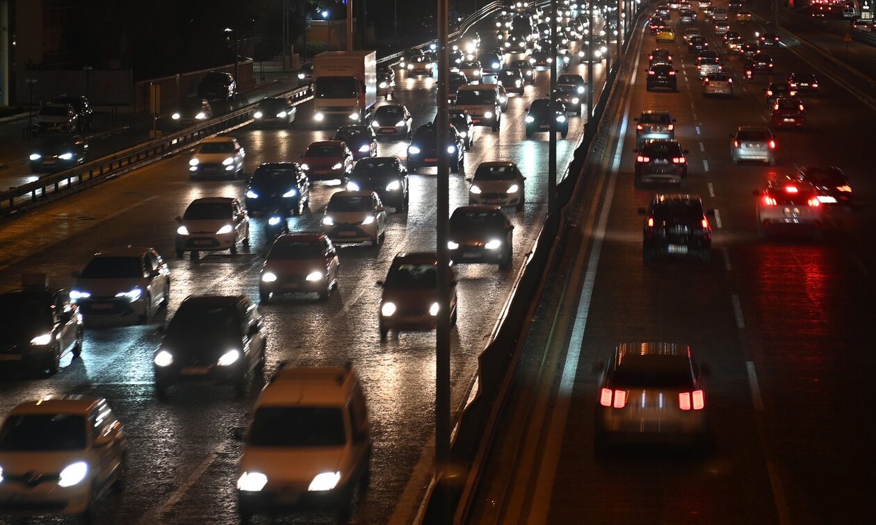 Τροχαίο στον Κηφισό: Κίνηση στο ρεύμα προς Πειραιά