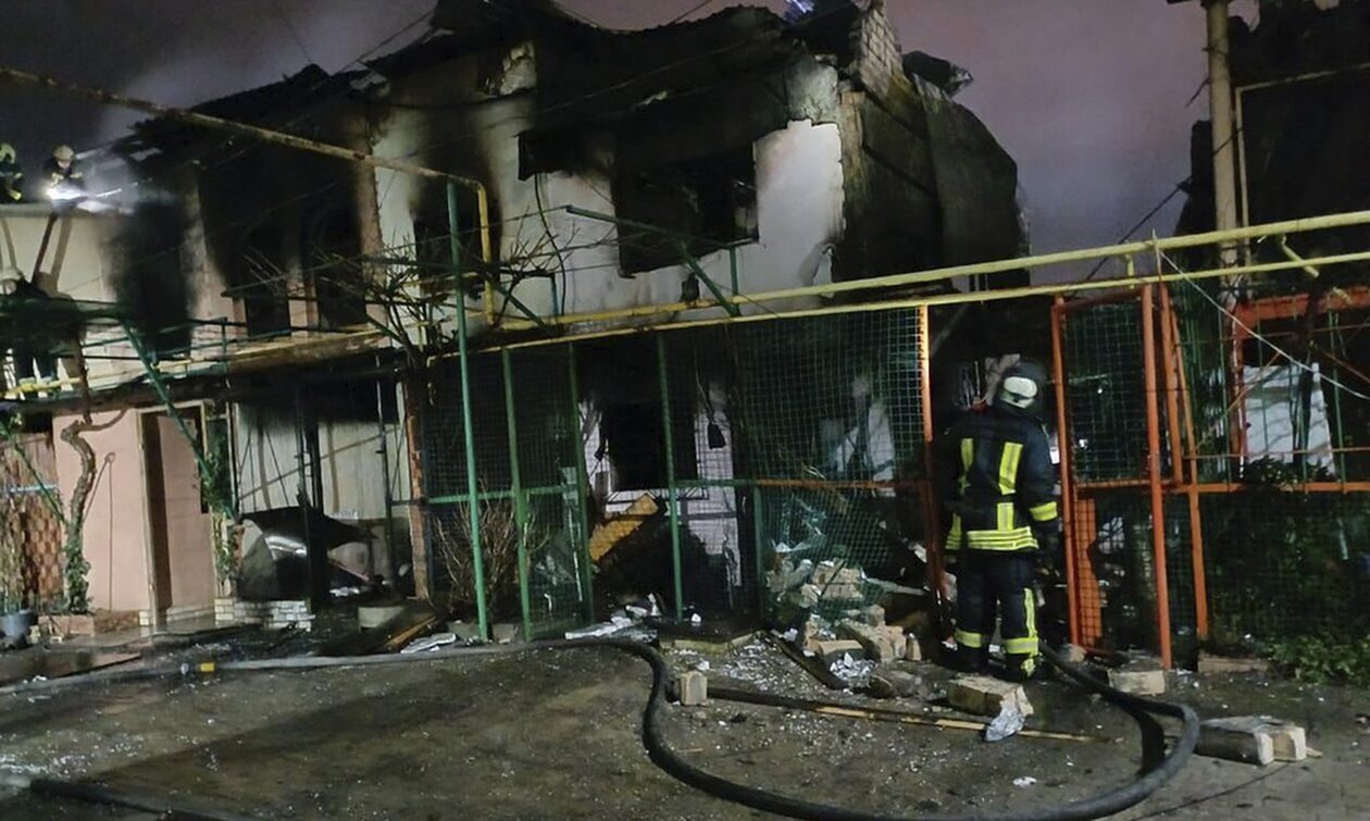 Πόλεμος στην Ουκρανία: Στους δώδεκα οι νεκροί από το ρωσικό πλήγμα στην Οδησσό