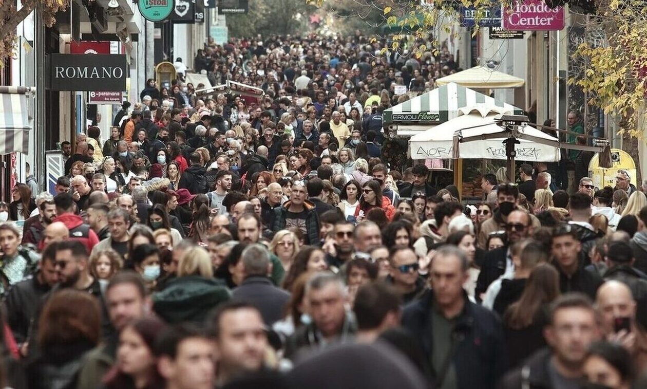 Σύντάξες: Στον «πάγο» τα όρια ηλικίας τουλάχιστον έως το 2027