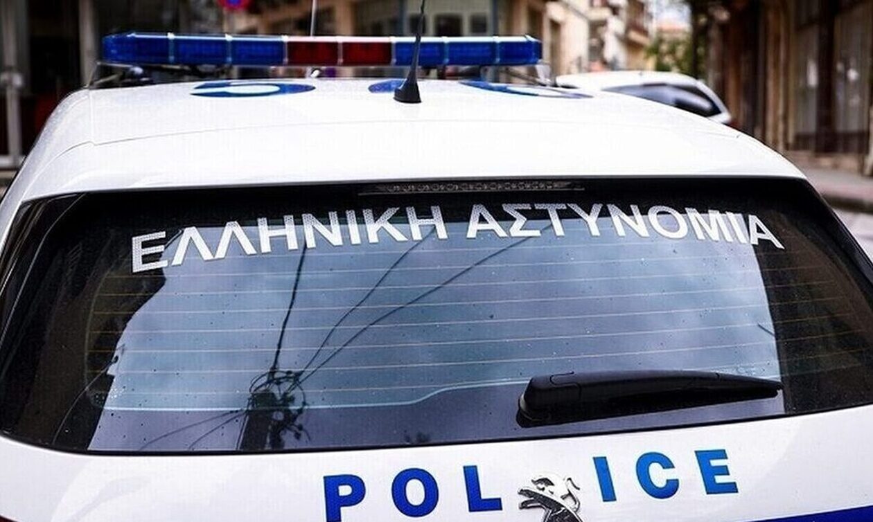 Θεσσαλονίκη: Χειροπέδες σε τρεις διακινητές παράνομων μεταναστών