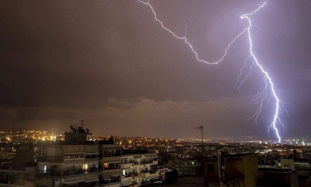 Καιρός – Σάκης Αρναούτογλου: Έρχονται ισχυρές καταιγίδες και χιόνια – Πού χρειάζεται προσοχή