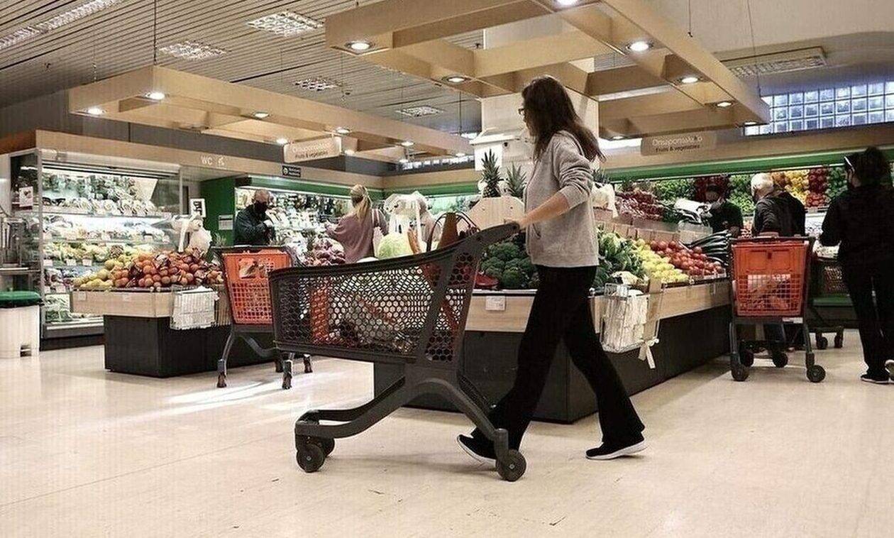 Σούπερ μάρκετ: Ξεκινούν να επιβάλλουν νέα χρέωση στους πελάτες – Πόσα θα μας παίρνουν