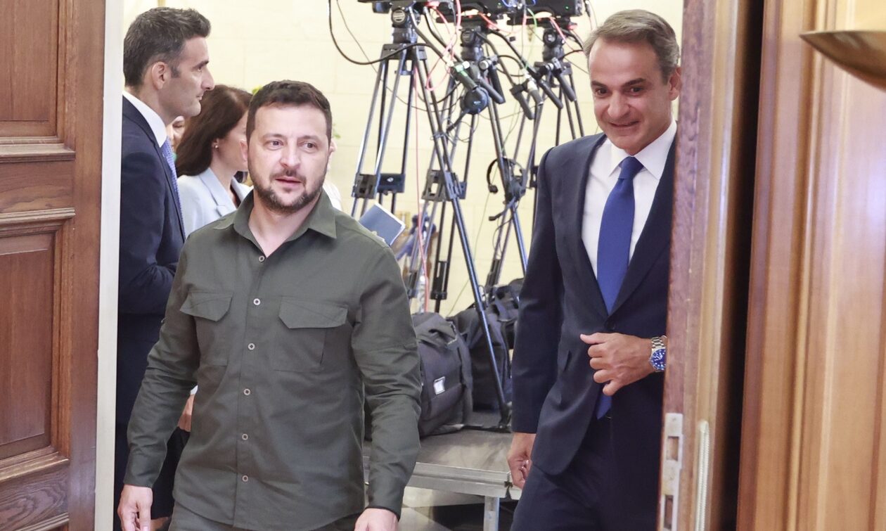 Ουκρανικά ΜΜΕ: Βομβαρδίστηκε η Οδησσός, ενώ ο Ζελένσκι θα συναντούσε τον Μητσοτάκη