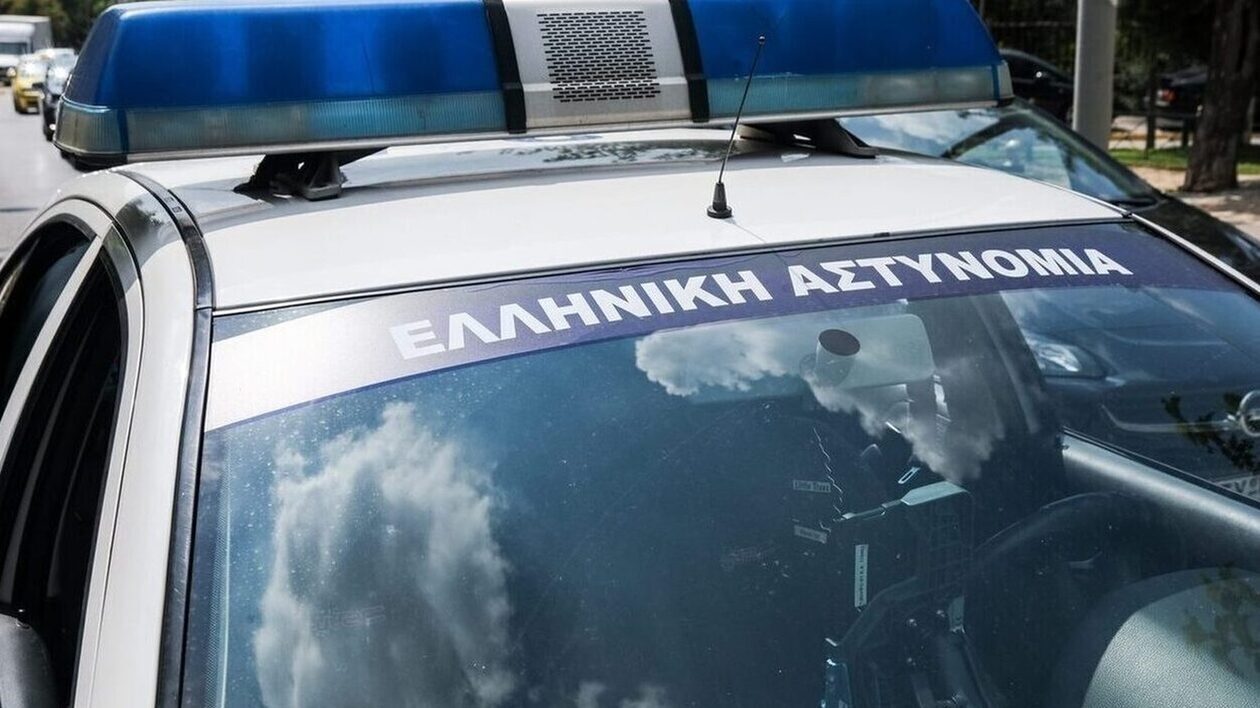 Πειραιάς: Καραμπόλα με σύγκρουση τριών ΙΧ – Μποτιλιάρισμα στην έξοδο του λιμανιού