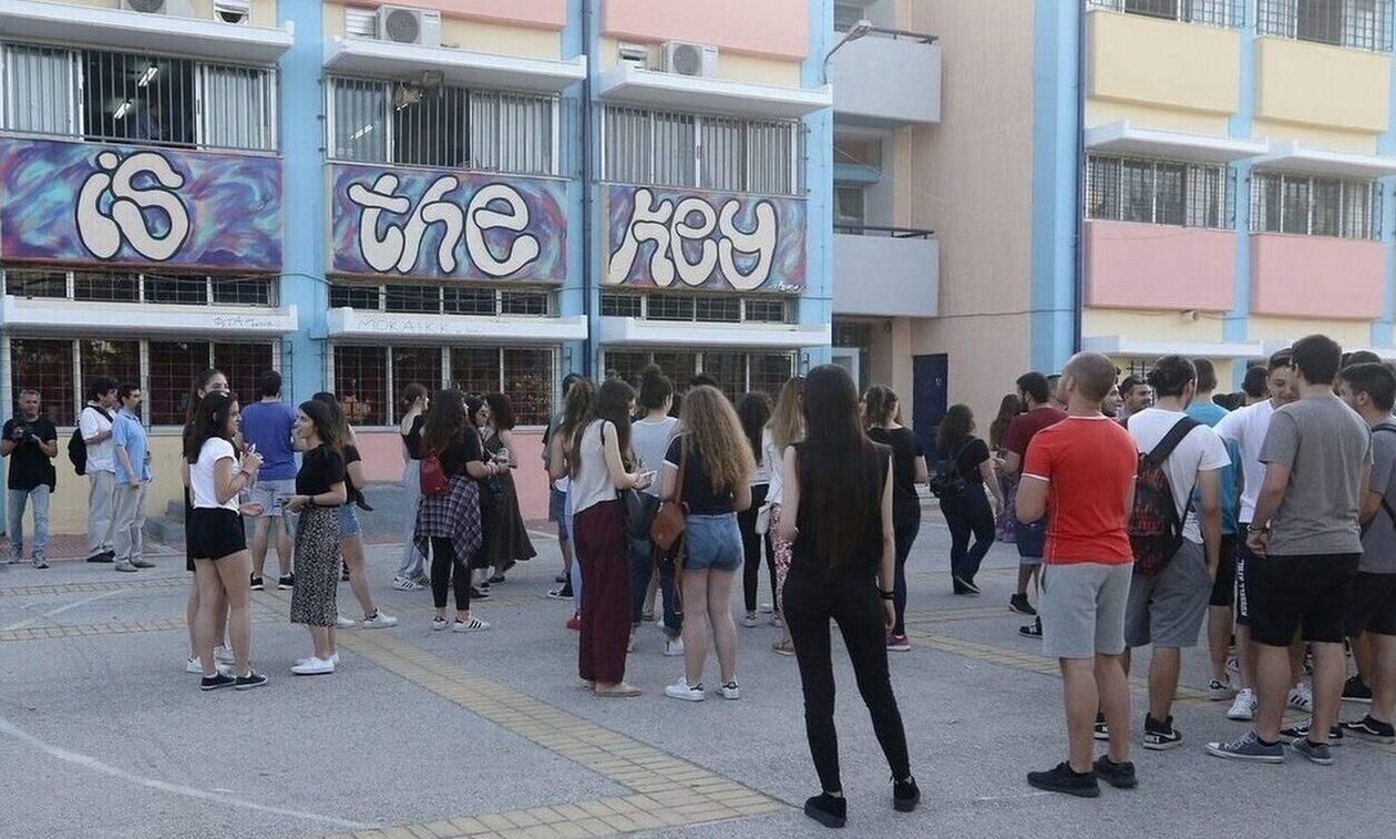 Σχολεία: Αυτό το νέο όριο απουσιών – Στις πόσες μένουν πλέον οι μαθητές