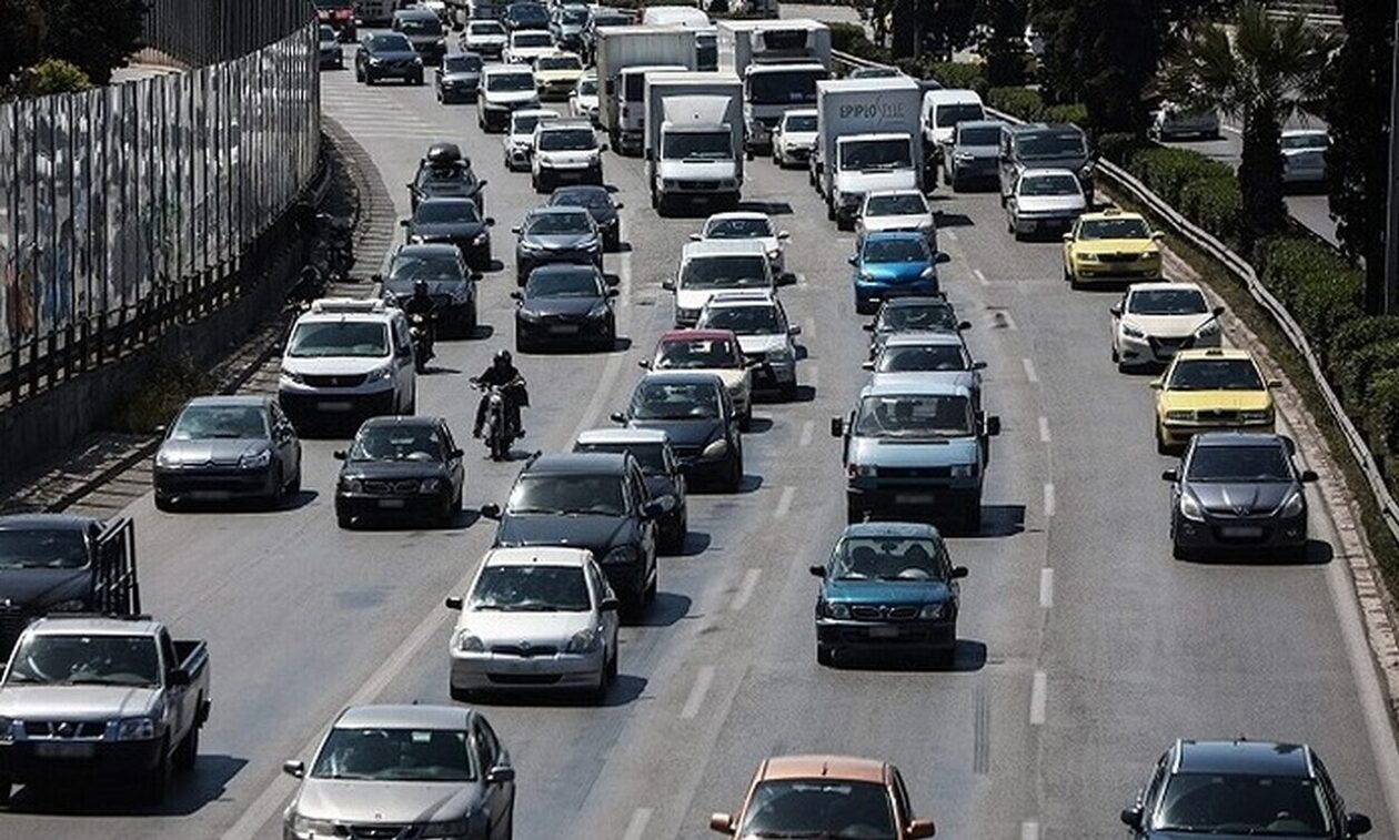 Τροχαίο στον Κηφισό: Κλειστές δύο λωρίδες – Σε ποιους δρόμους έχει κίνηση