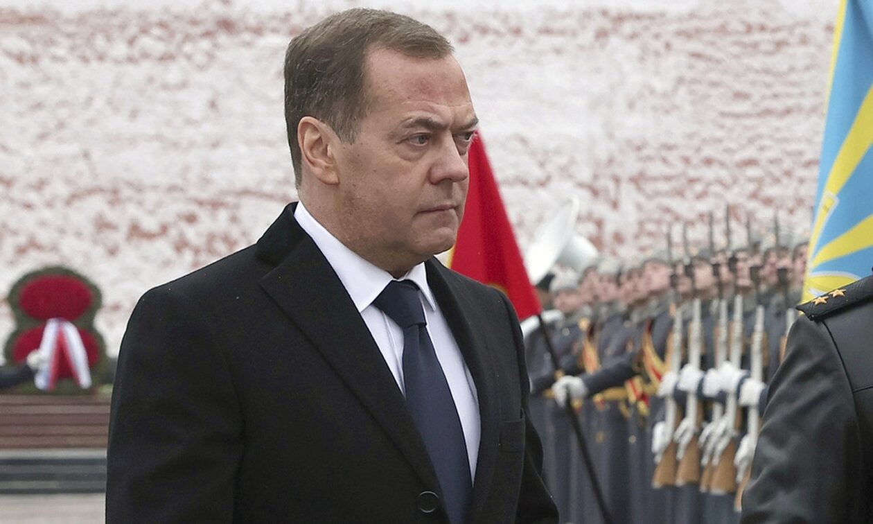 Ντμίτρι Μεντβέντεφ: Ο Μπάιντεν είναι «όνειδος» για την Αμερική