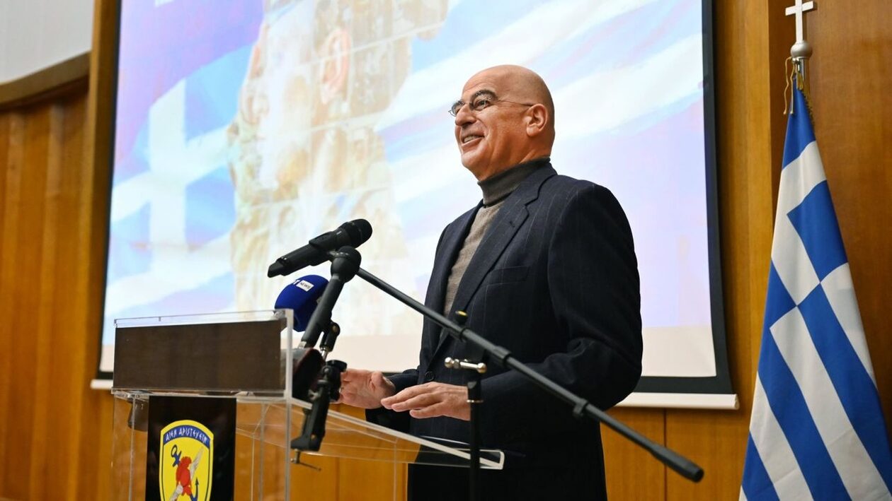 Δένδιας για την επιστράτευση των γυναικών: «Οι Τούρκοι είναι δεκαπλάσιοι, σας χρειαζόμαστε»