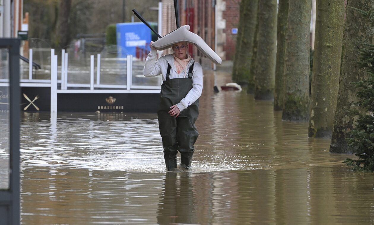 Γαλλία: Επτά αγνοούμενοι, μεταξύ αυτών δύο παιδιά, έπειτα από σφοδρές βροχοπτώσεις