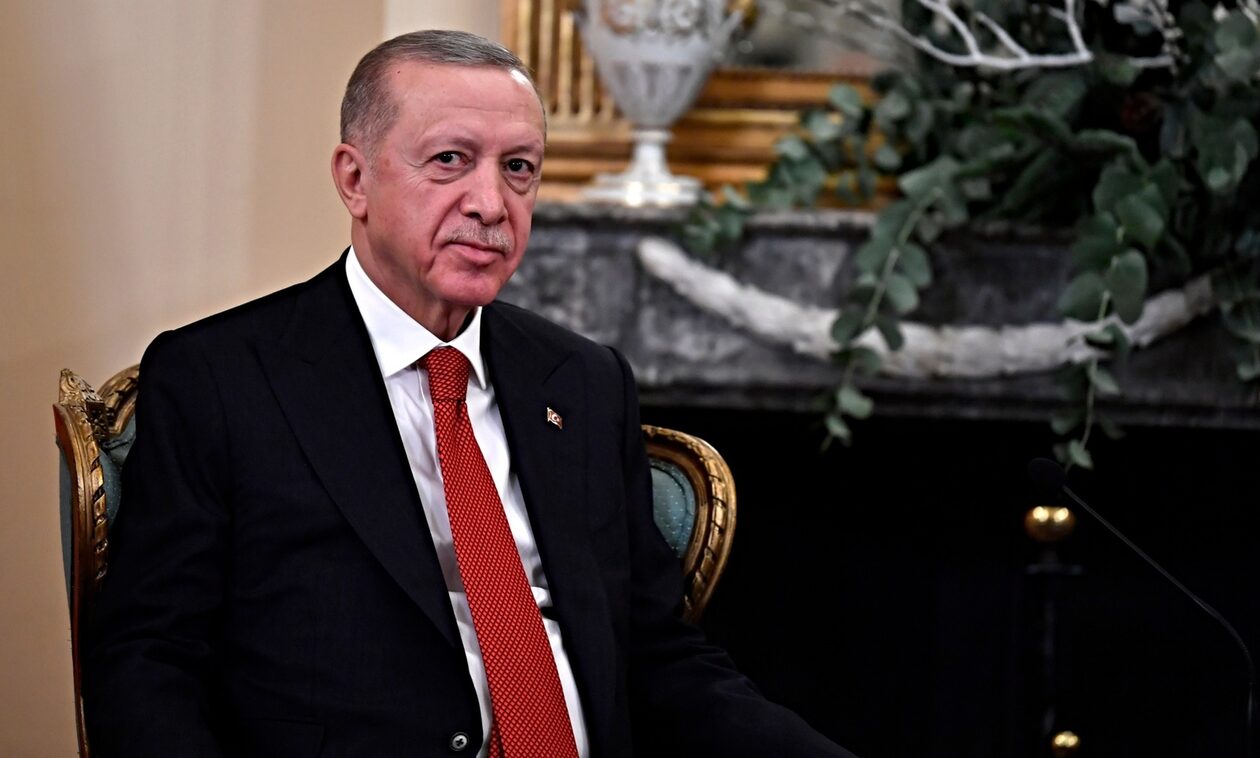 Ταγίπ Ερντογάν: Αιφνιδιασμός με πολλαπλές ερμηνείες – Θα αποσυρθεί όντως από την πολιτική;
