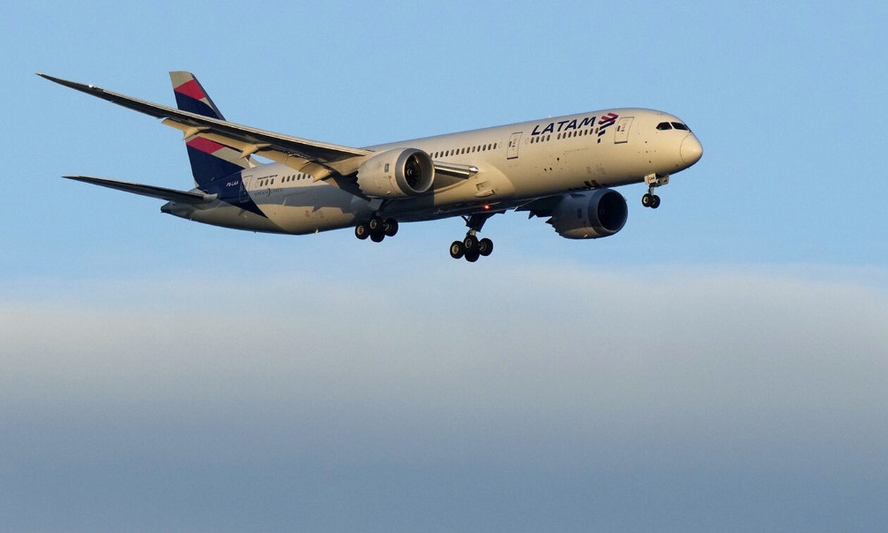 Θρίλερ στον αέρα: Δεκάδες τραυματίες μετά από τεχνικό πρόβλημα σε πτήση από το Σίδνεϊ προς το Όκλαντ