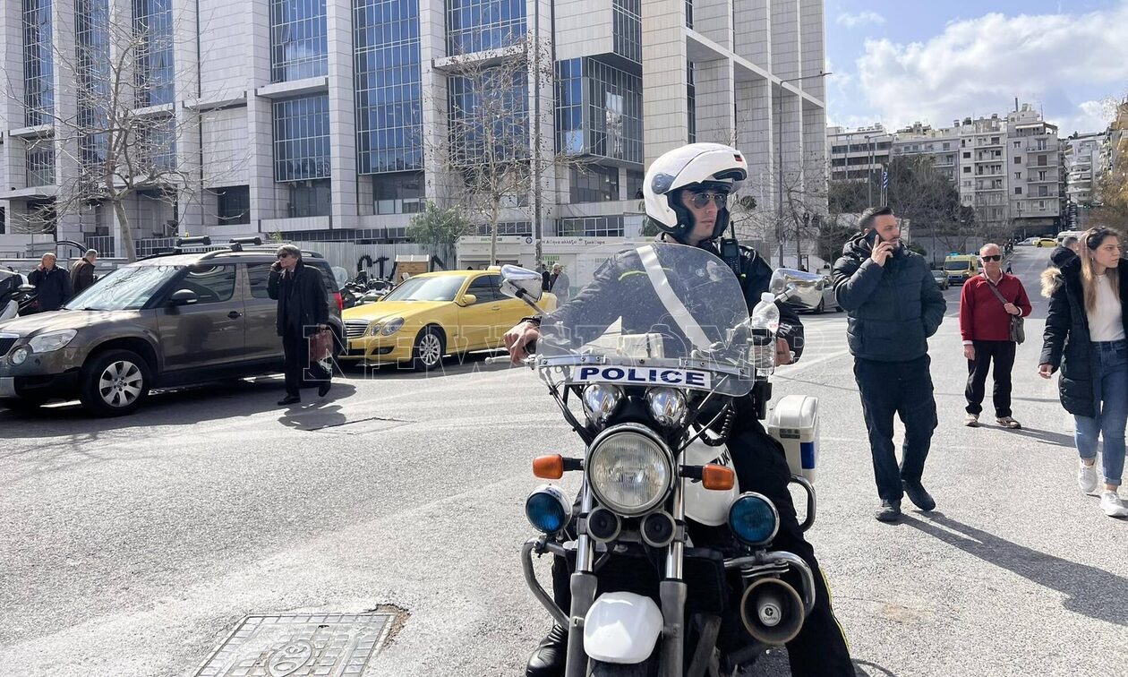 Φάρσα το τηλεφώνημα για βόμβα στο Πρωτοδικείο Αθηνών