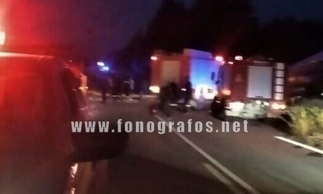 Φθιώτιδα: Αυτοκίνητο συγκρούστηκε με βαν – Απεγκλωβίστηκε οδηγός