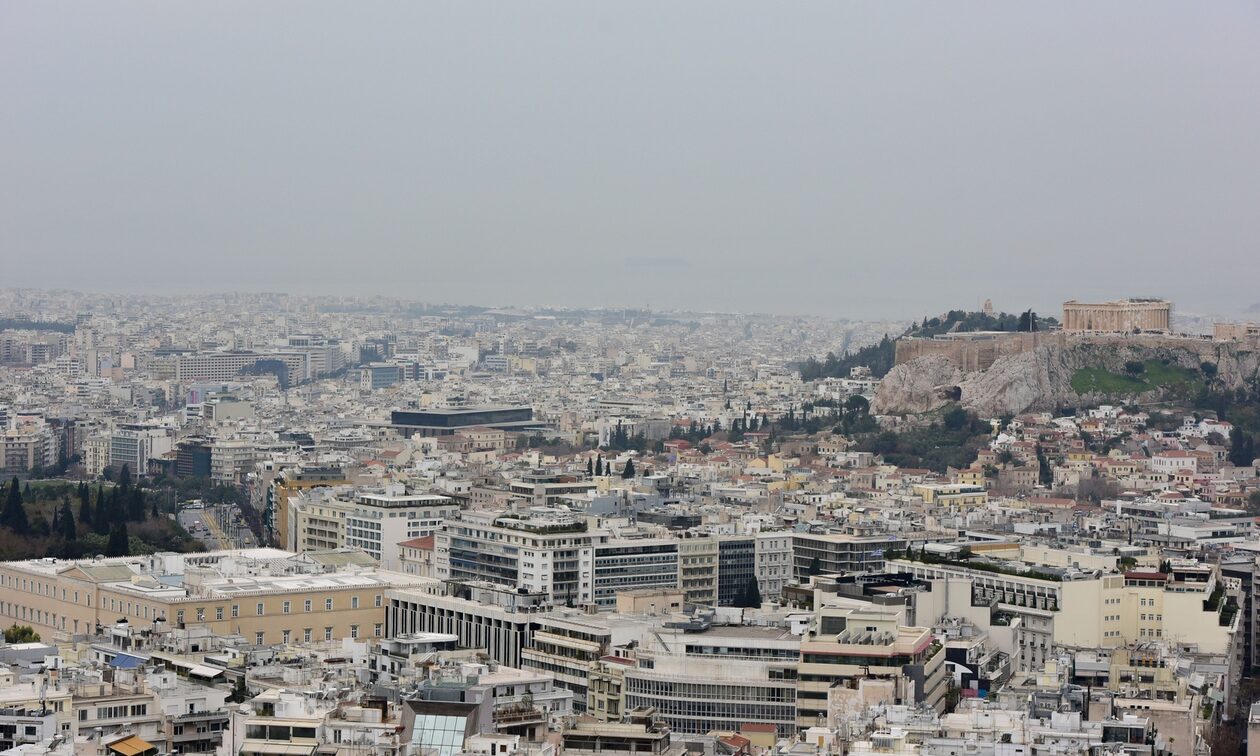 Καιρός: Έντονη η παρουσία αφρικανικής σκόνης τις επόμενες ώρες – Πού αναμένονται λασποβροχές
