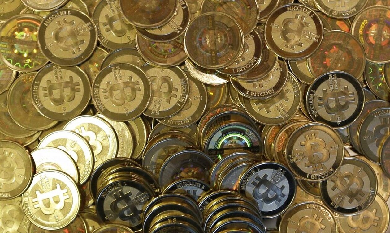 Bitcoin: Συνεχίζει την ξέφρενη πορεία του στις αγορές – Ξεπέρασε και τα 72.000 δολάρια