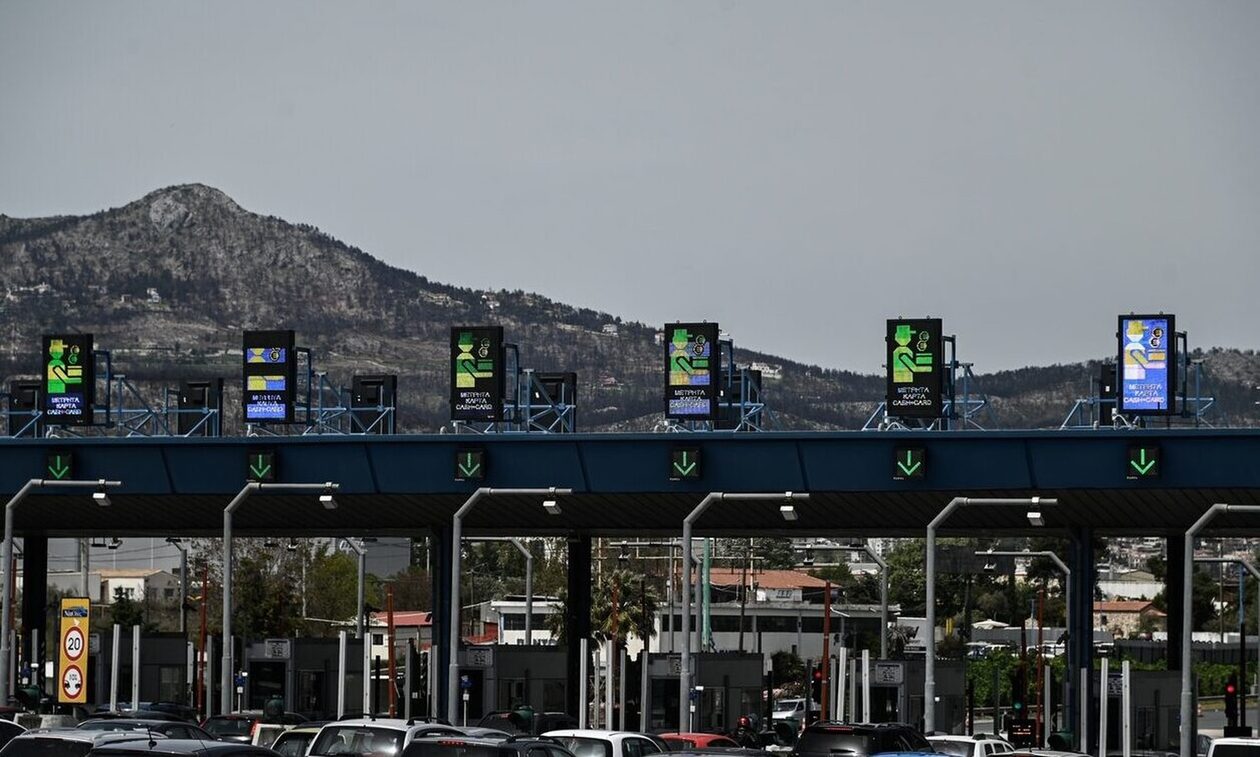 Μπαίνουν διόδια σε Βαρυμπόμπη και Άγιο Στέφανο; Τι αναφέρει το Υπουργείο Μεταφορών