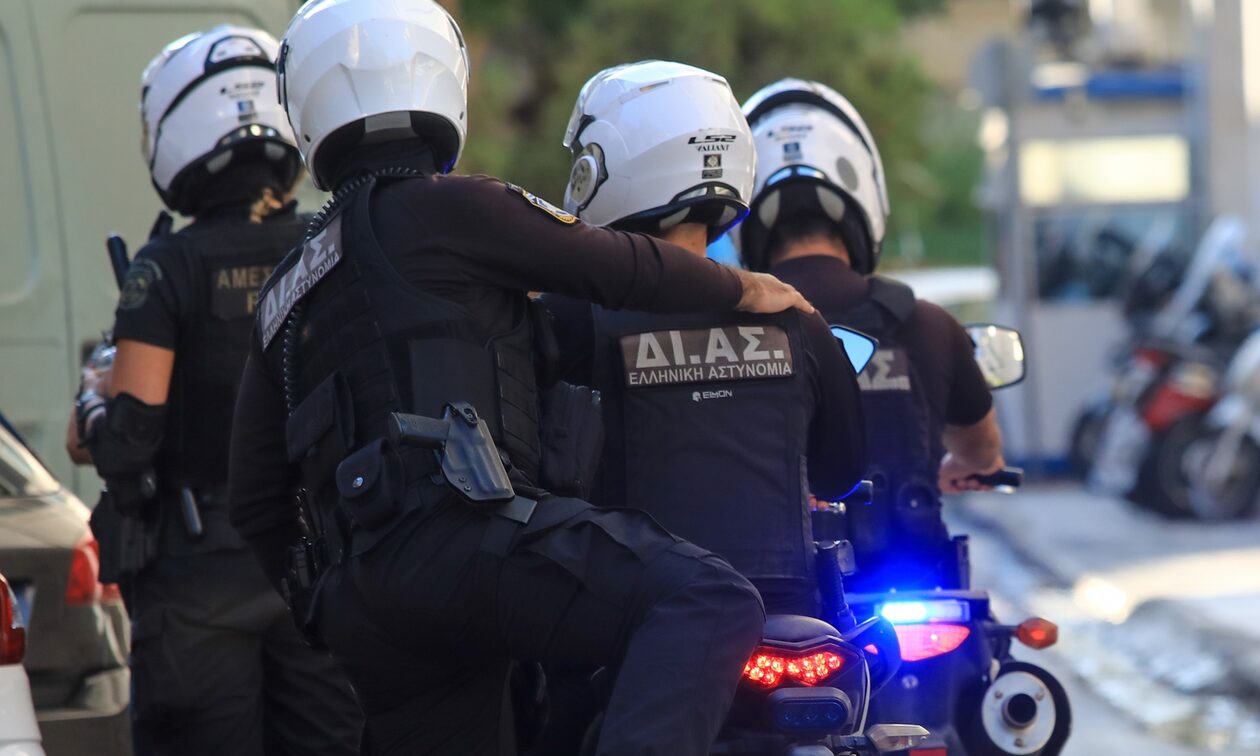 Καταδίωξη στο Μενίδι: Αλαλούμ στη δυτική Αττική από τον διπλασιασμό κλοπών και ληστειών