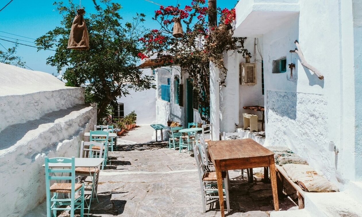 Η «ιεροτελεστία» του ούζου που μένει αναλλοίωτη στον χρόνο από το 1894