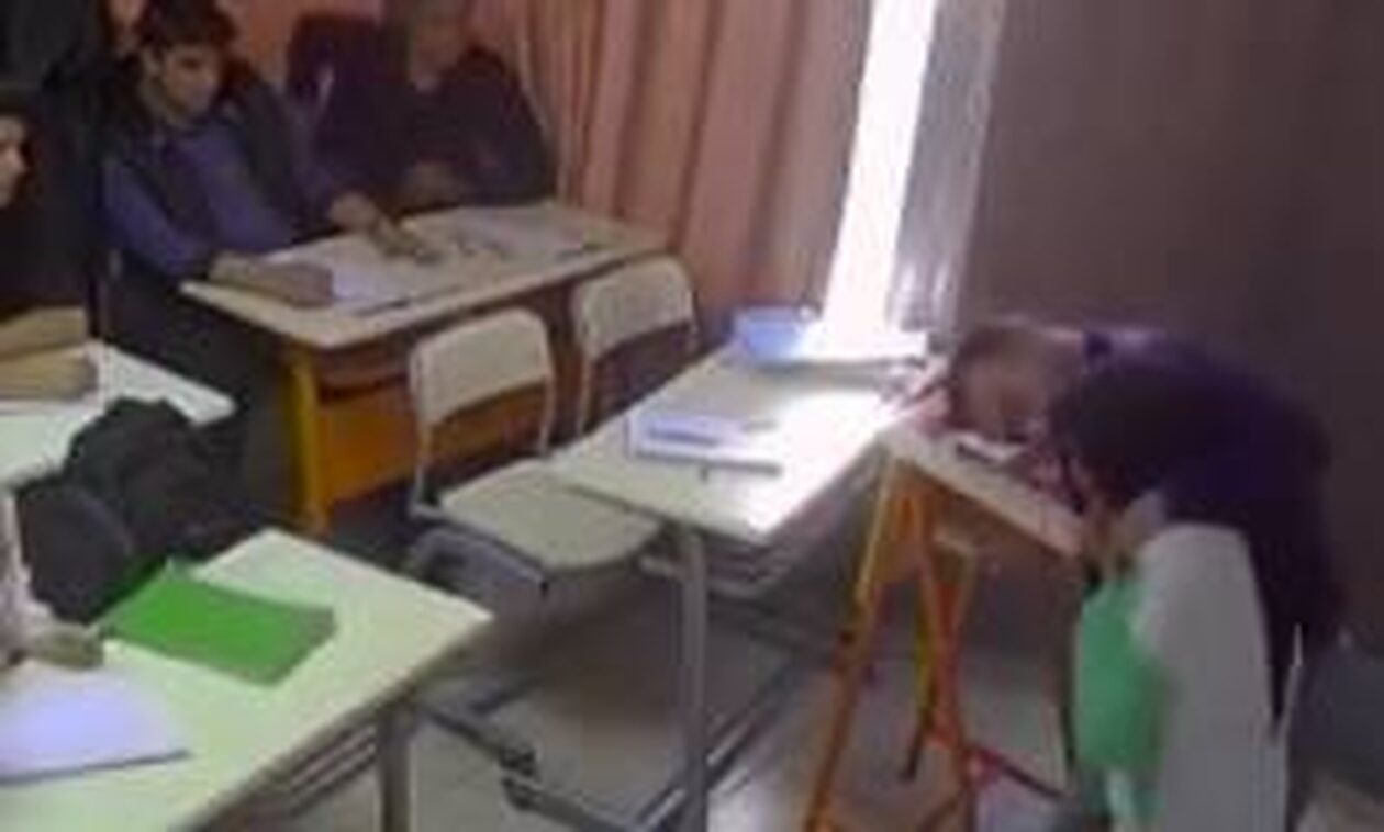 Τουρκία: Καθηγητής έσωσε μαθήτρια που πνιγόταν – Δείτε την ηρωική του επέμβαση