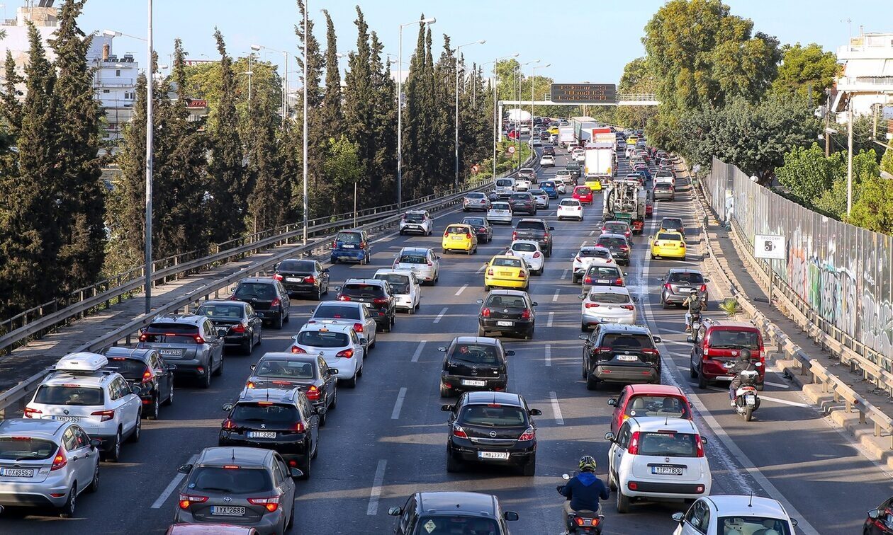 Καθαρά Δευτέρα: Όπου φύγει… φύγει οι Αθηναίοι – 78.631 οχήματα έφυγαν σήμερα