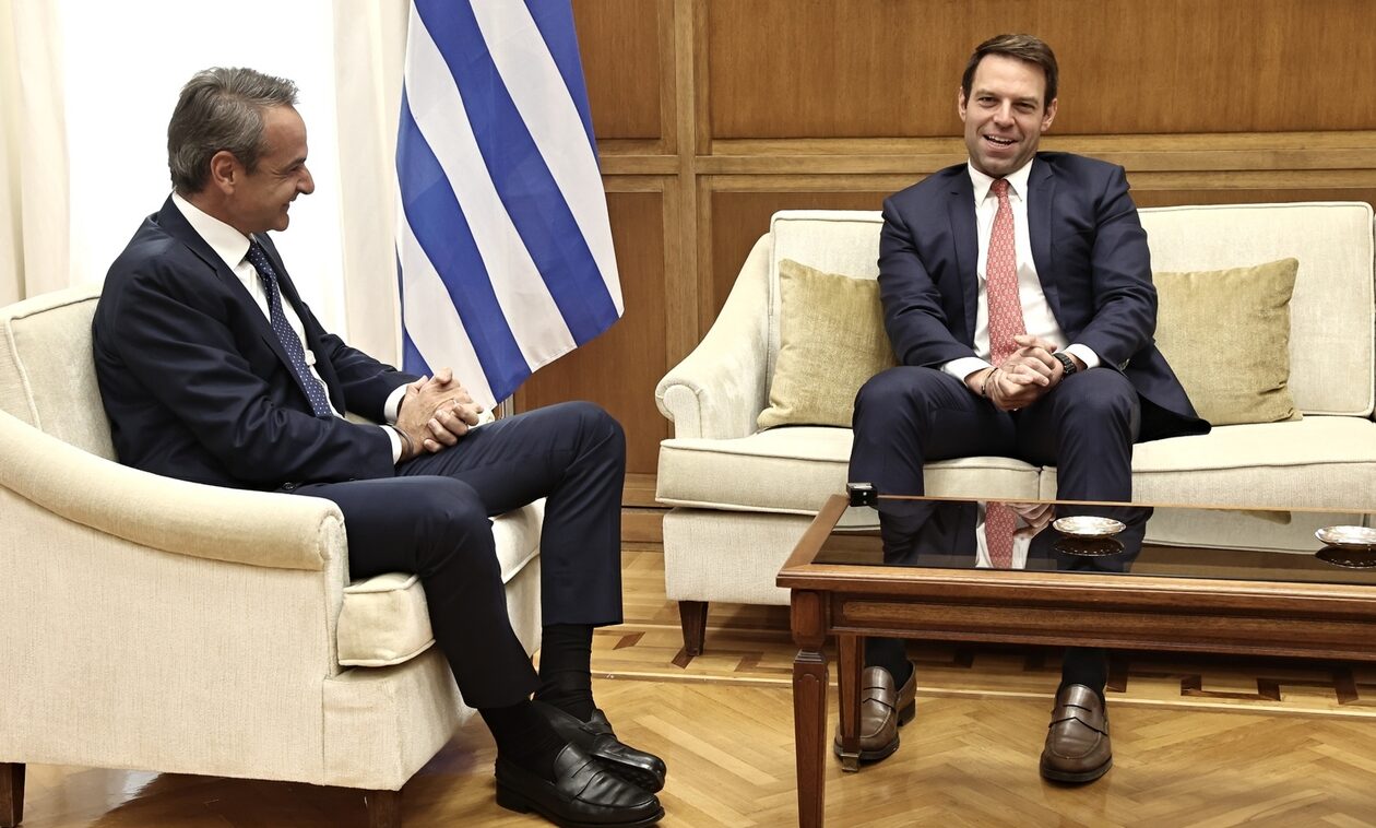 Απάντηση ΝΔ σε ΣΥΡΙΖΑ με «μπηχτές» για τα… αστακοκάραβα του Κασσελάκη