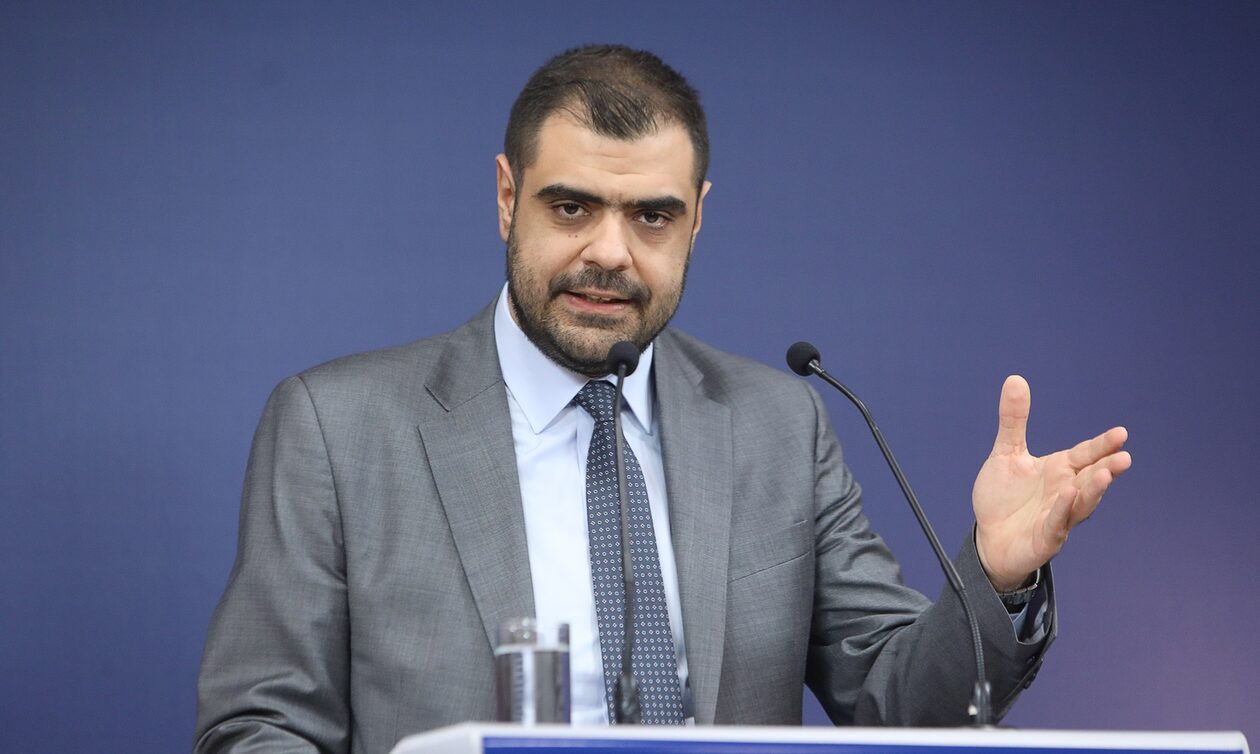 Μαρινάκης: Χυδαία και ρατσιστική η επίθεση κατά Κυμπουρόπουλου στα social media