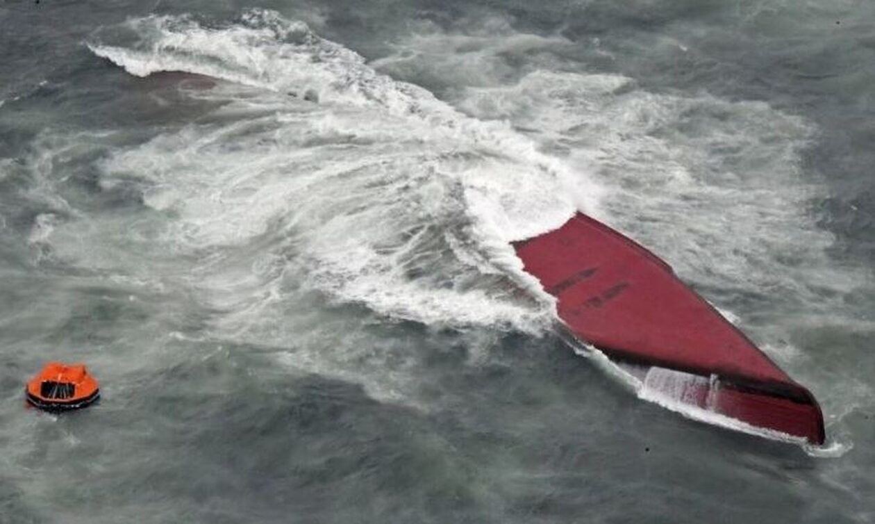 Θρίλερ στην Ιαπωνία: Επτά αγνοούμενοι σε ναυάγιο νοτιοκορεατικού δεξαμενόπλοιου