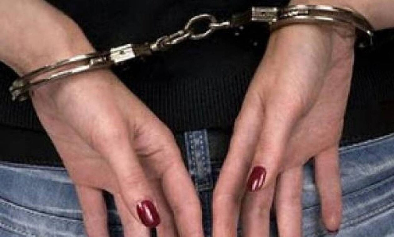 Χειροπέδες σε 43χρονη που έκλεβε από νοσηλευόμενους σε νοσοκομείο του Πειραιά