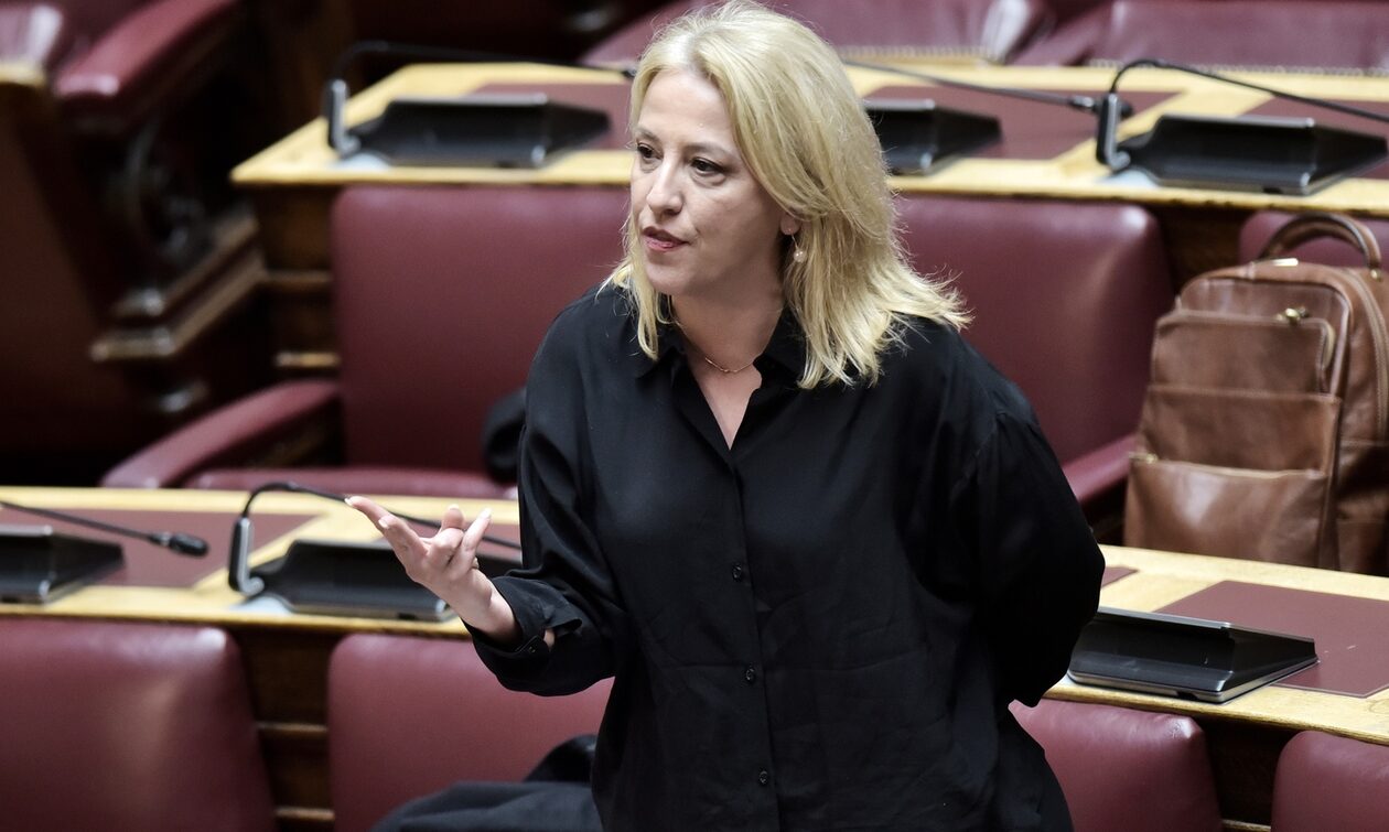 Άγρια κόντρα Βελόπουλου – Δούρου στη Βουλή