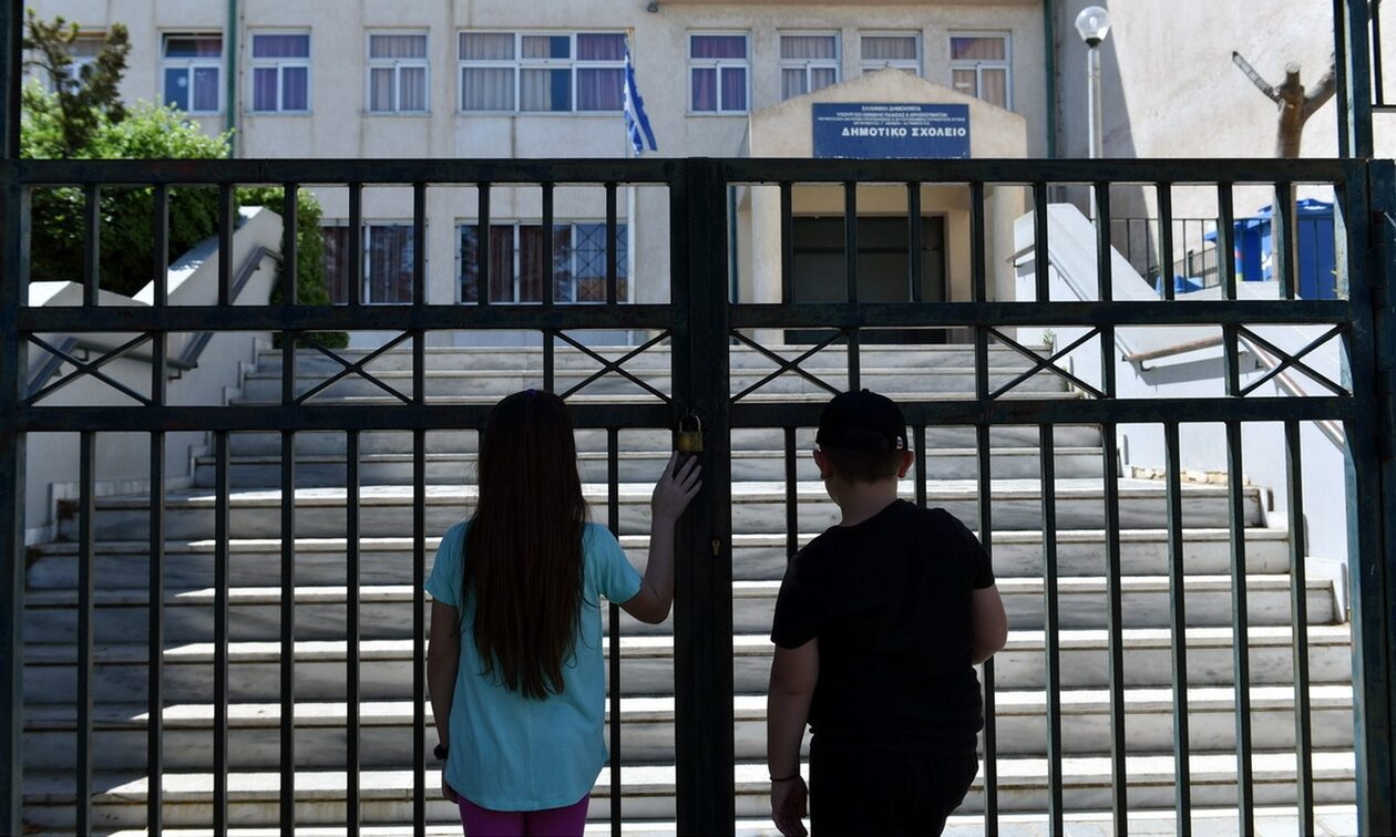 Αργίες 2024: Τριήμερο φέρνει η 25 Μαρτίου – Πότε κλείνουν τα σχολεία για το Πάσχα