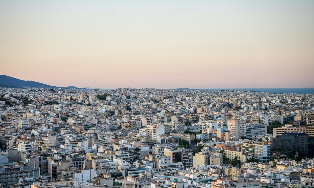 «Χρυσή βίζα»: Όποιος την λαμβάνει δεν θα επιτρέπεται να δίνει το ακίνητο για Airbnb