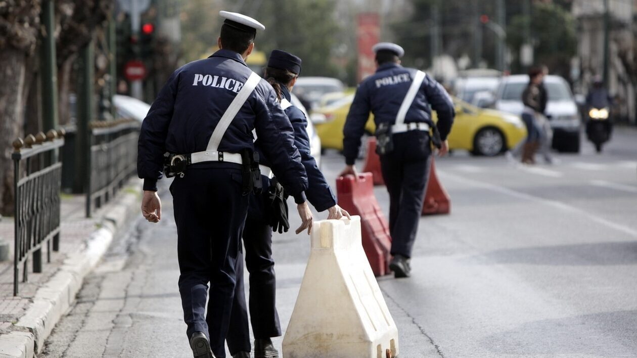 Μαθητική παρέλαση: Οι κυκλοφοριακές ρυθμίσεις στο κέντρο της Αθήνας – Ποιοι δρόμοι κλείνουν