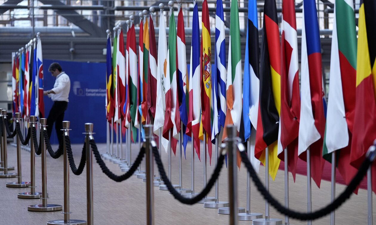 Σύνοδος Κορυφής ΕΕ: Δέσμευση για αμυντική ετοιμότητα στις αυξανόμενες απειλές