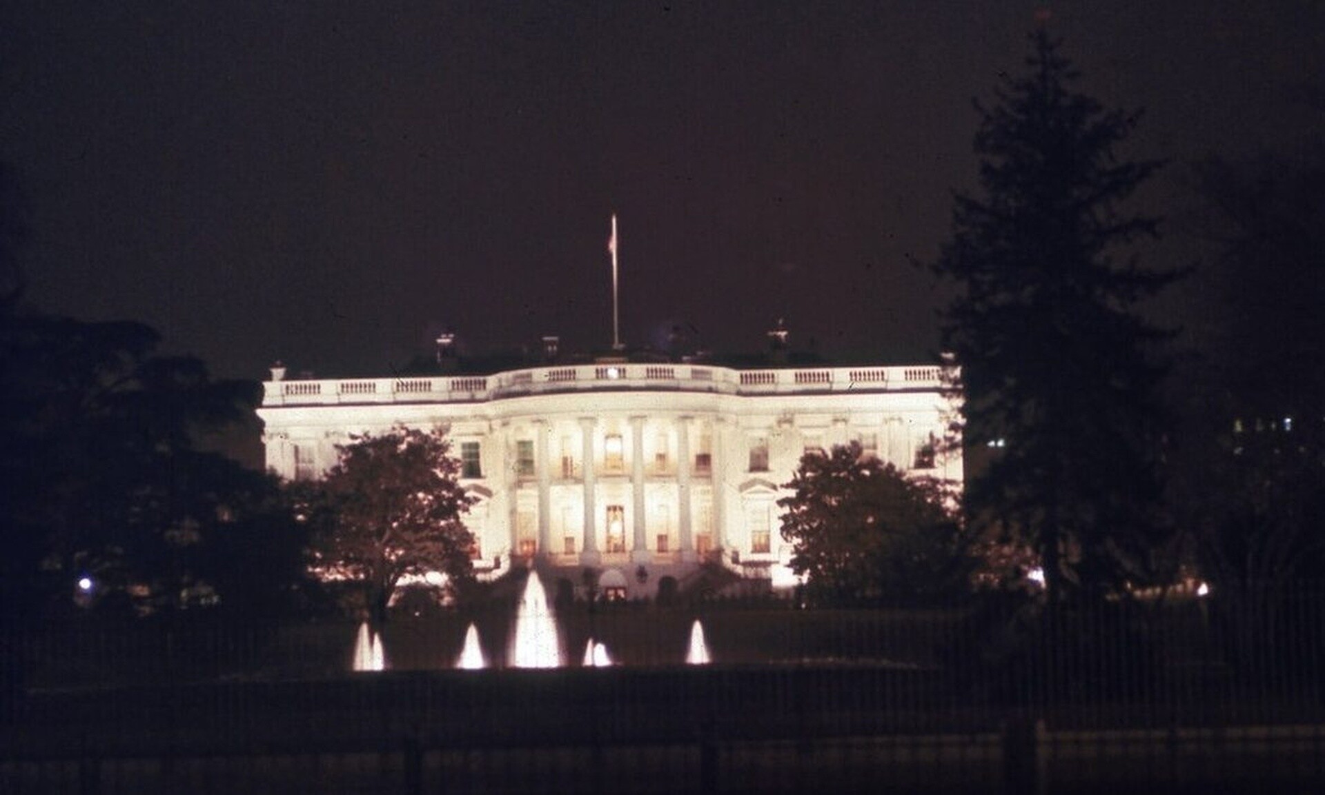 Η Ουάσινγκτον καταδικάζει την τρομοκρατία και την ειδεχθή επίθεση στη Μόσχα