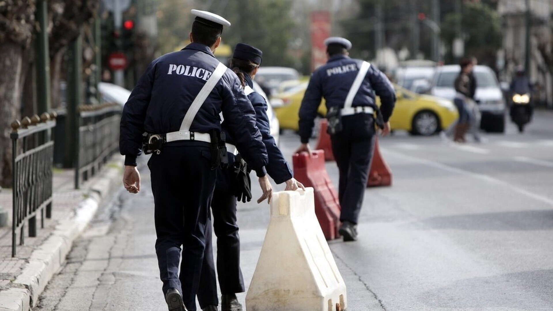 Κυκλοφοριακές ρυθμίσεις την Κυριακή και τη Δευτέρα στην Αθήνα για τις παρελάσεις