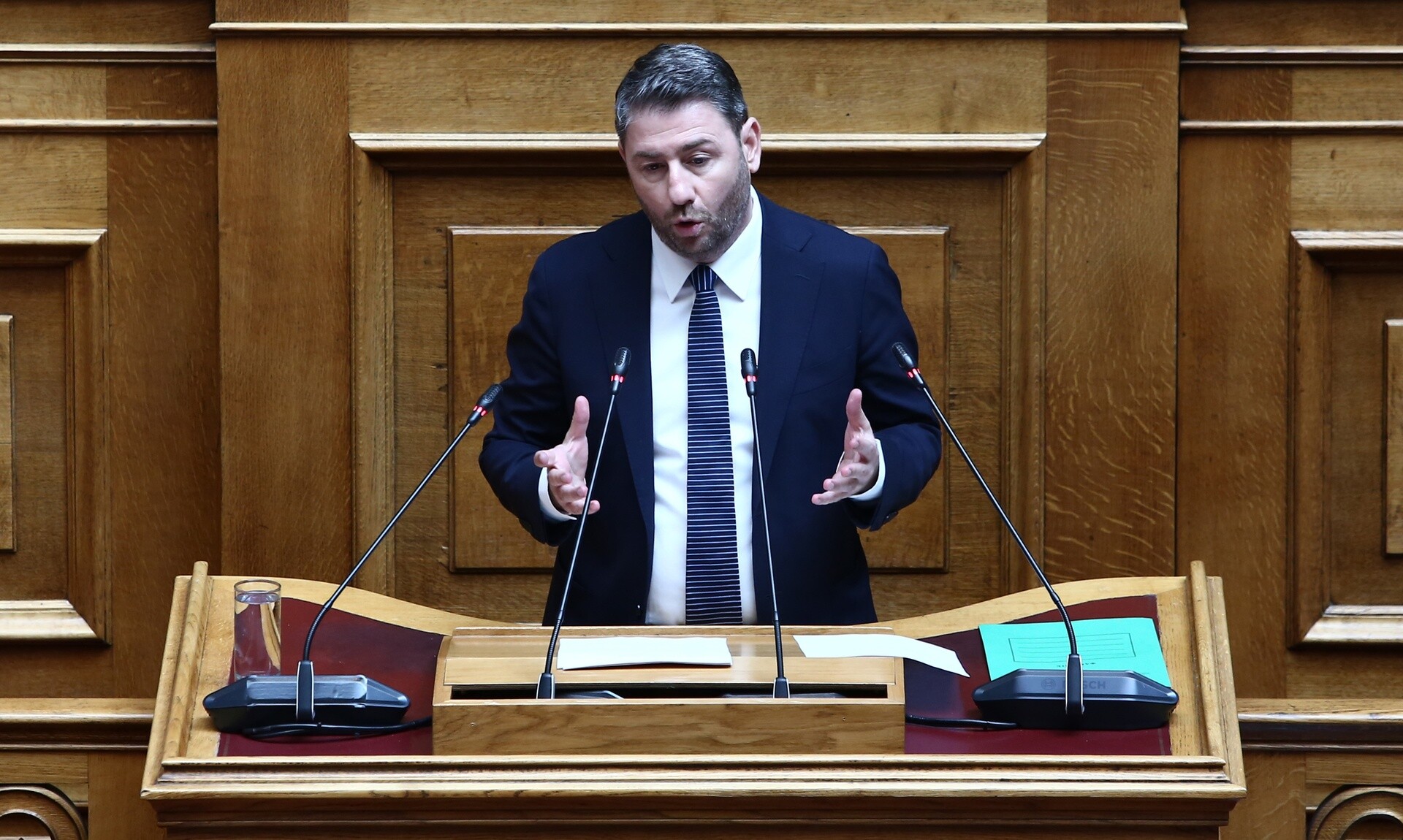 Σε πρόταση δυσπιστίας καλεί ο Νίκος Ανδρουλάκης για τα Τέμπη