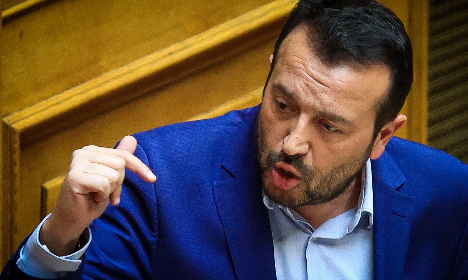 Βουλή – Πρόταση Δυσπιστίας: Εδώ για τρεις μέρες θα απαντάτε, είπε ο Νίκος Παππάς