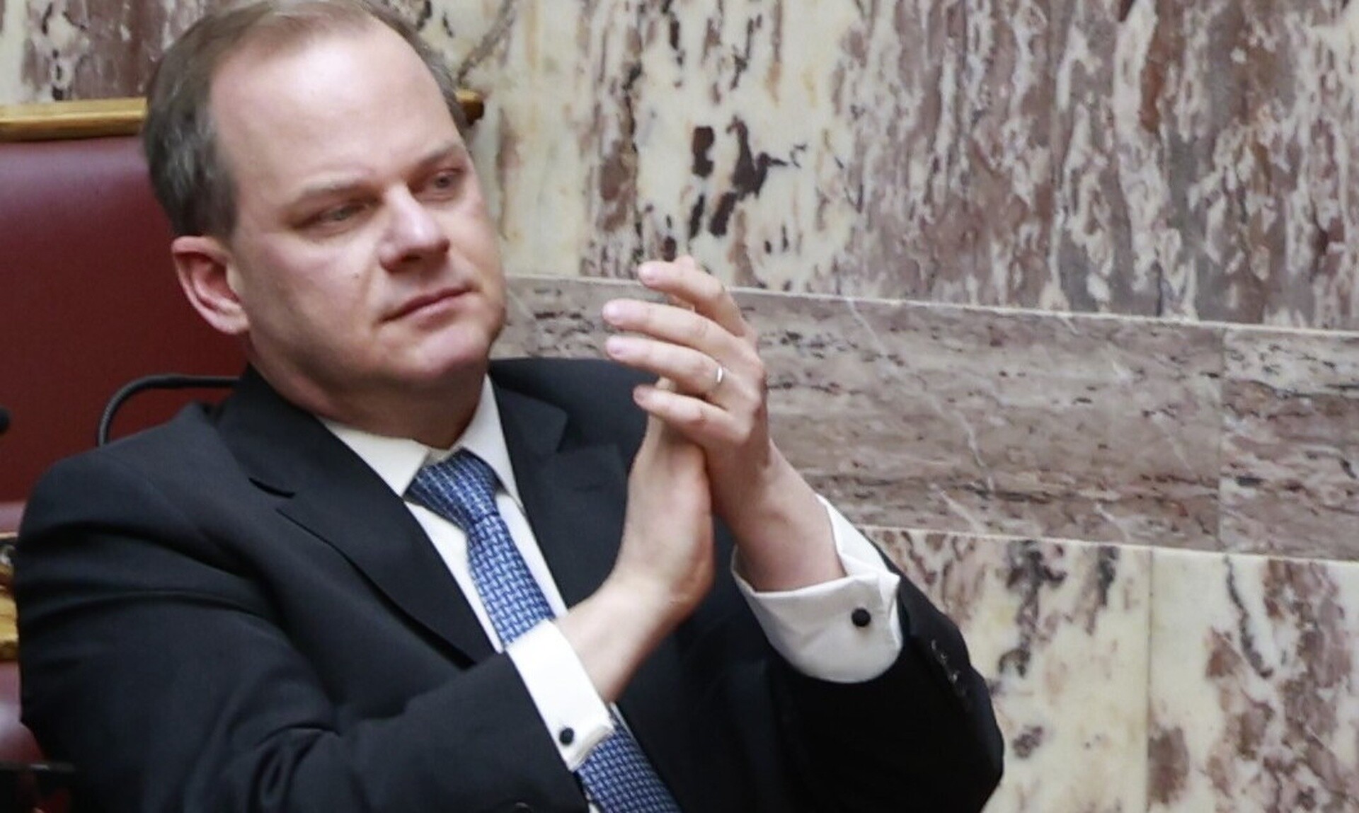 Πρόταση δυσπιστίας- Καραμανλής: Δεν κρύβομαι πίσω από καμία βουλευτική ασυλία