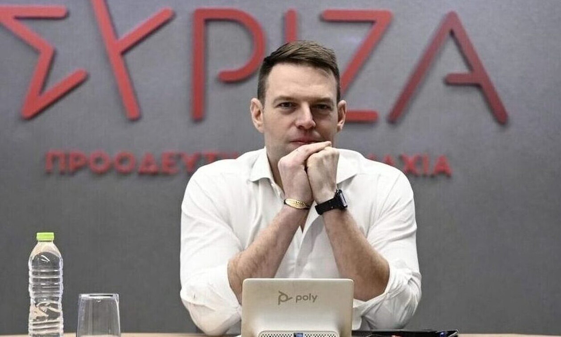 Στέφανος Κασσελάκης για Κώστα Καραμανλή: Δεν έφταιγεν ο ίδιος, τόσος ήτανε