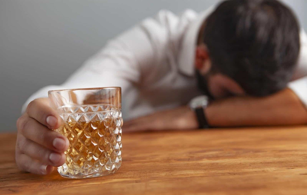 Αλκοόλ: Ποια είναι τα συμπτώματα στέρησης