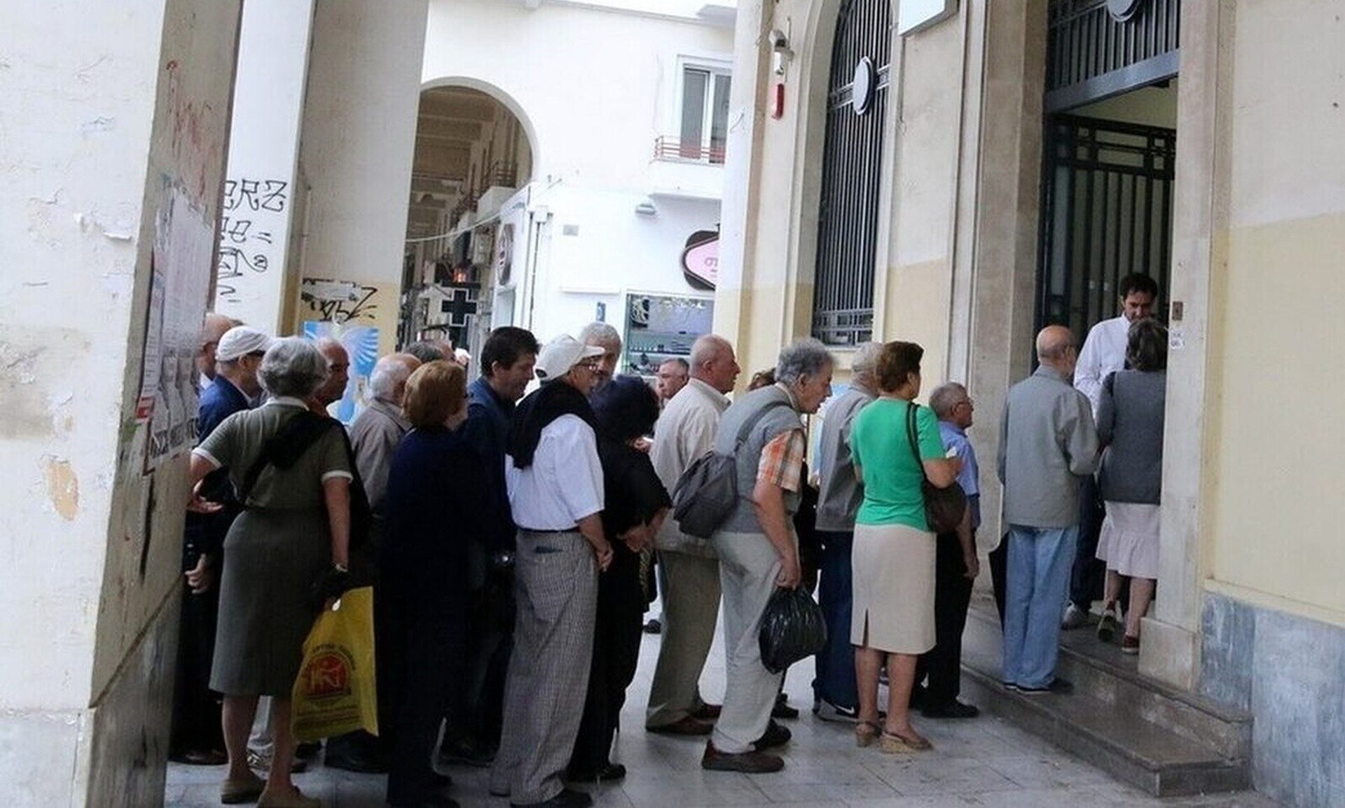 Συντάξεις Μαΐου: Πότε θα γίνουν οι πληρωμές – Οι ημερομηνίες ανά ταμείο