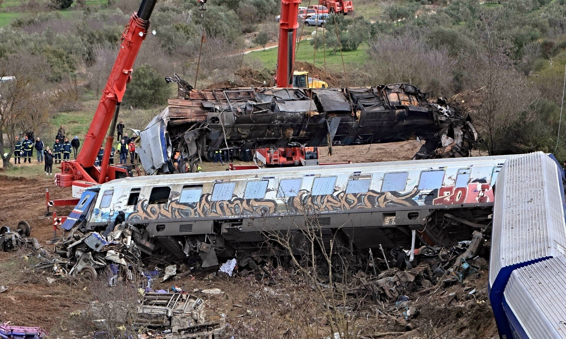 Τέμπη: Απολογήθηκαν ακόμη 2 κατηγορούμενοι – Εγγύηση 600.000 στον πρωτο και 10.000 στον δεύτερο