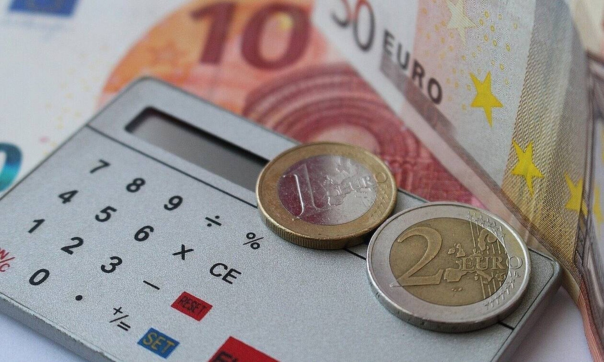 Έρχεται νέα ρύθμιση για οφειλές στον ΕΦΚΑ – Τι εξετάζει το υπουργείο