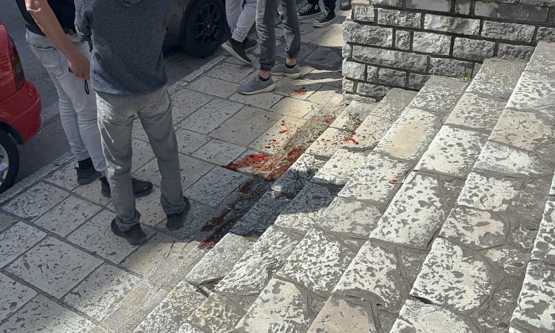 Κέρκυρα: Μαθητής σε κατάσταση αμόκ μαχαίρωσε τρία άτομα – Στο νοσοκομείο τα θύματα