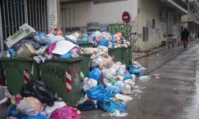 1537291-skoupidia-thessaloniki.jpg