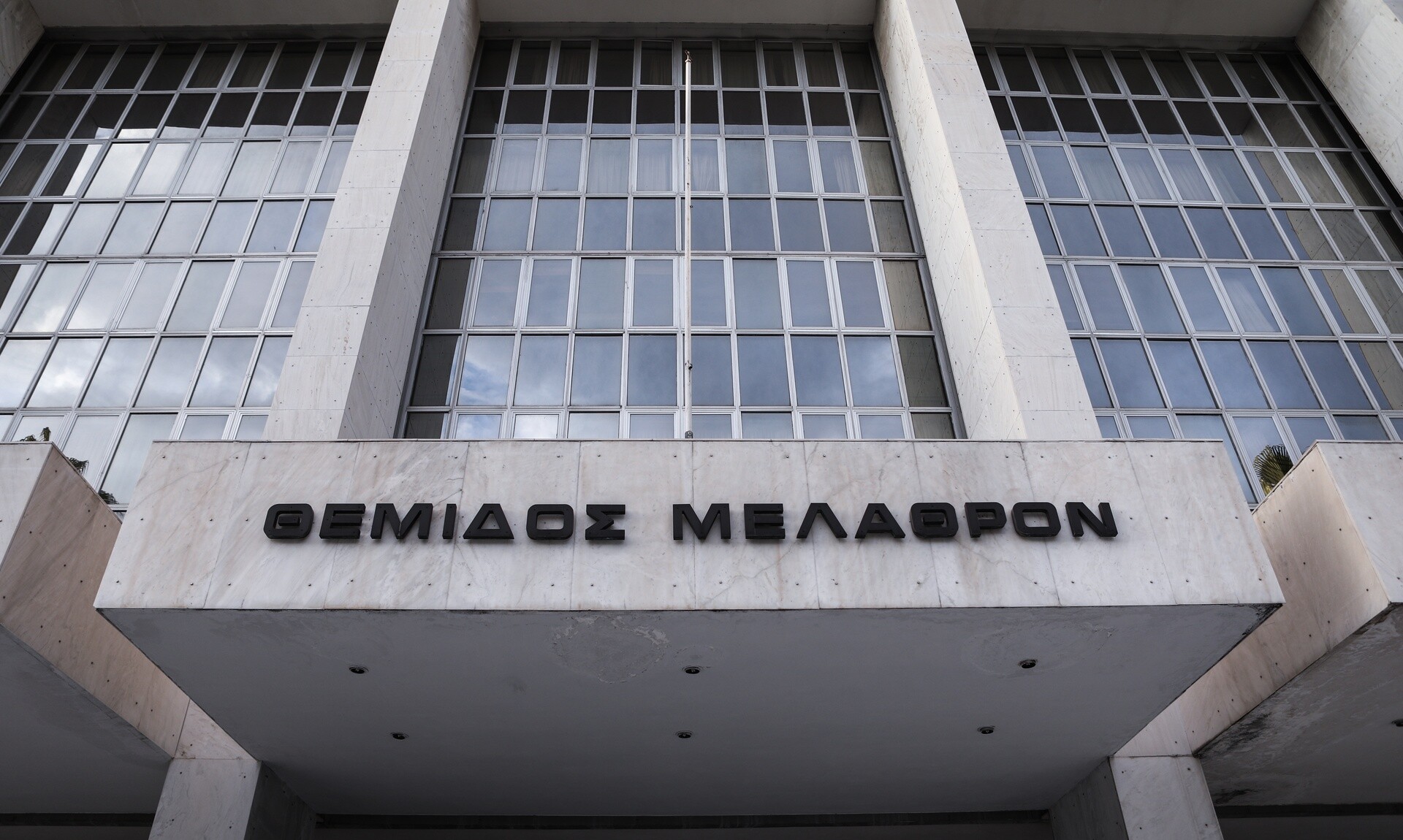 Απάντηση Κασιδιάρη: «Αν είχα χιούμορ θα δήλωνα ότι στηρίζω ΝΔ»